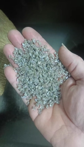 长期出售pe颗粒，拉丝膜和胶纸打出来的，月供35吨