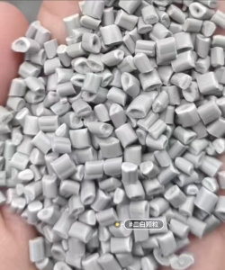 长期出售白色吨包颗粒，纯吨包颗粒，灰分低，过100目，可拉丝注塑