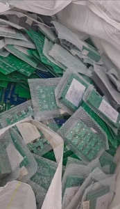 出售双面报废板，月供10多吨