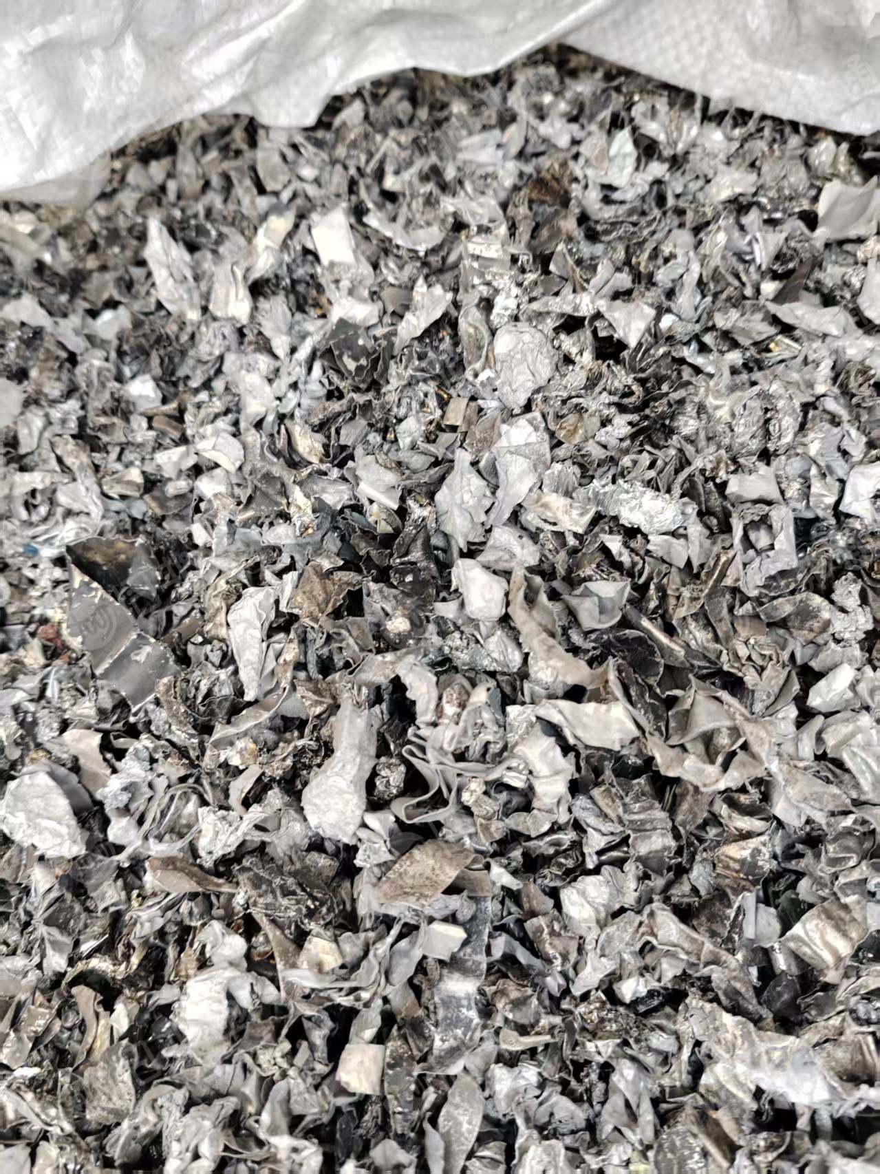 出售1系3系碳化铝，现货20吨，出水80～83