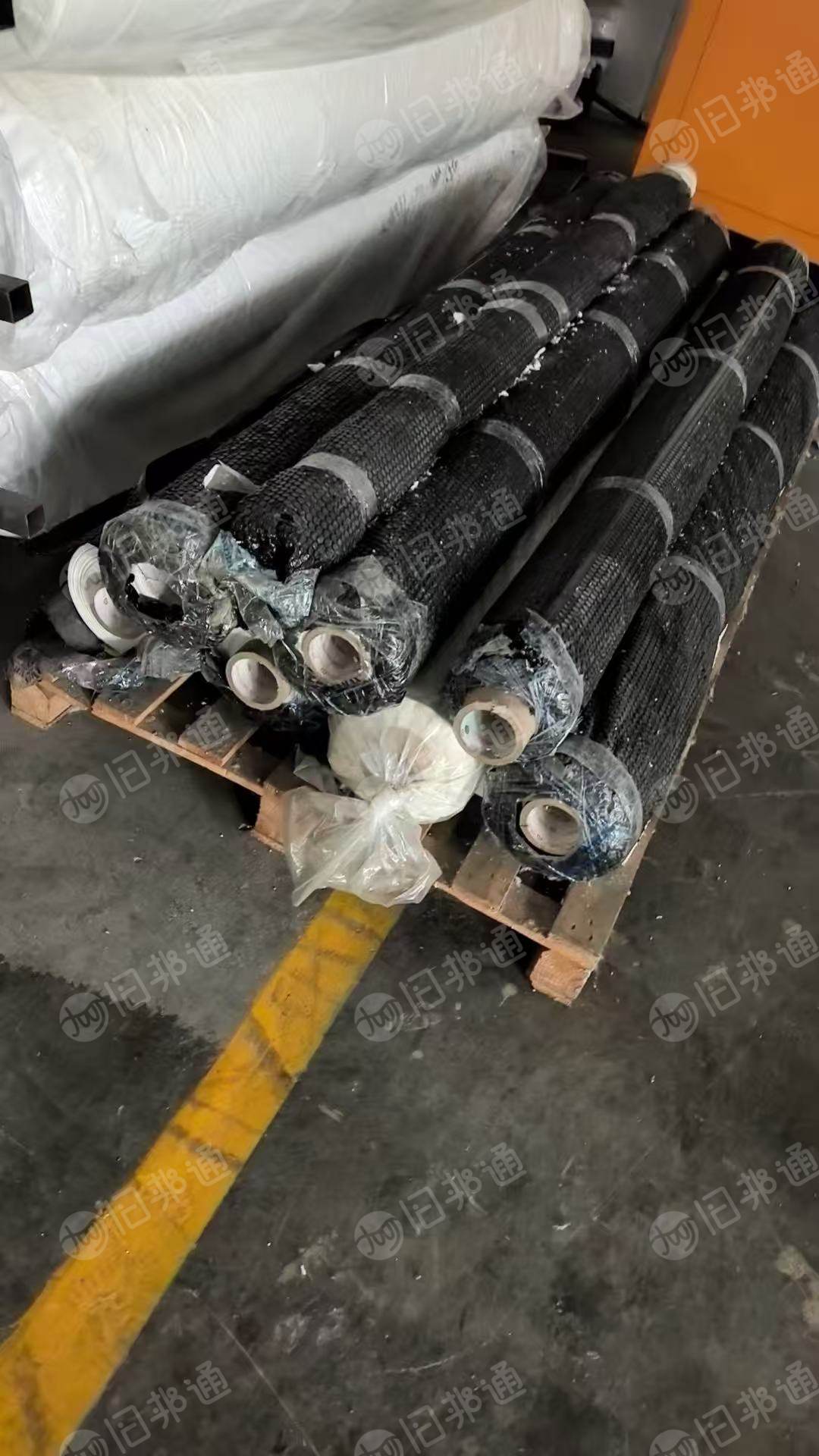 出售TPU复合膜，卷筒的，是家纺厂给布做复合的，现货3/4吨