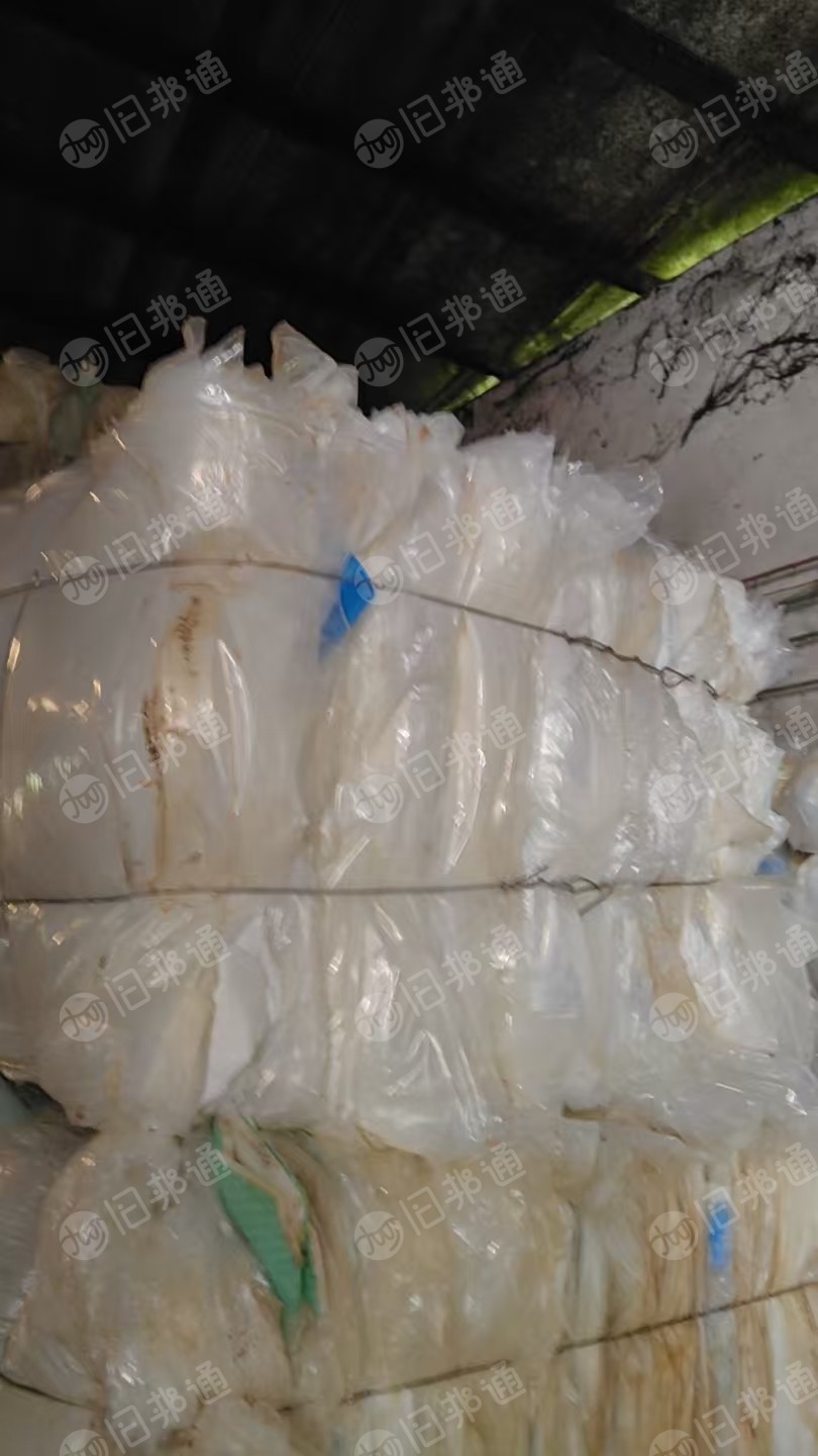 出售高压膜废料，90%干造的，10%水洗的，月供4/5百吨