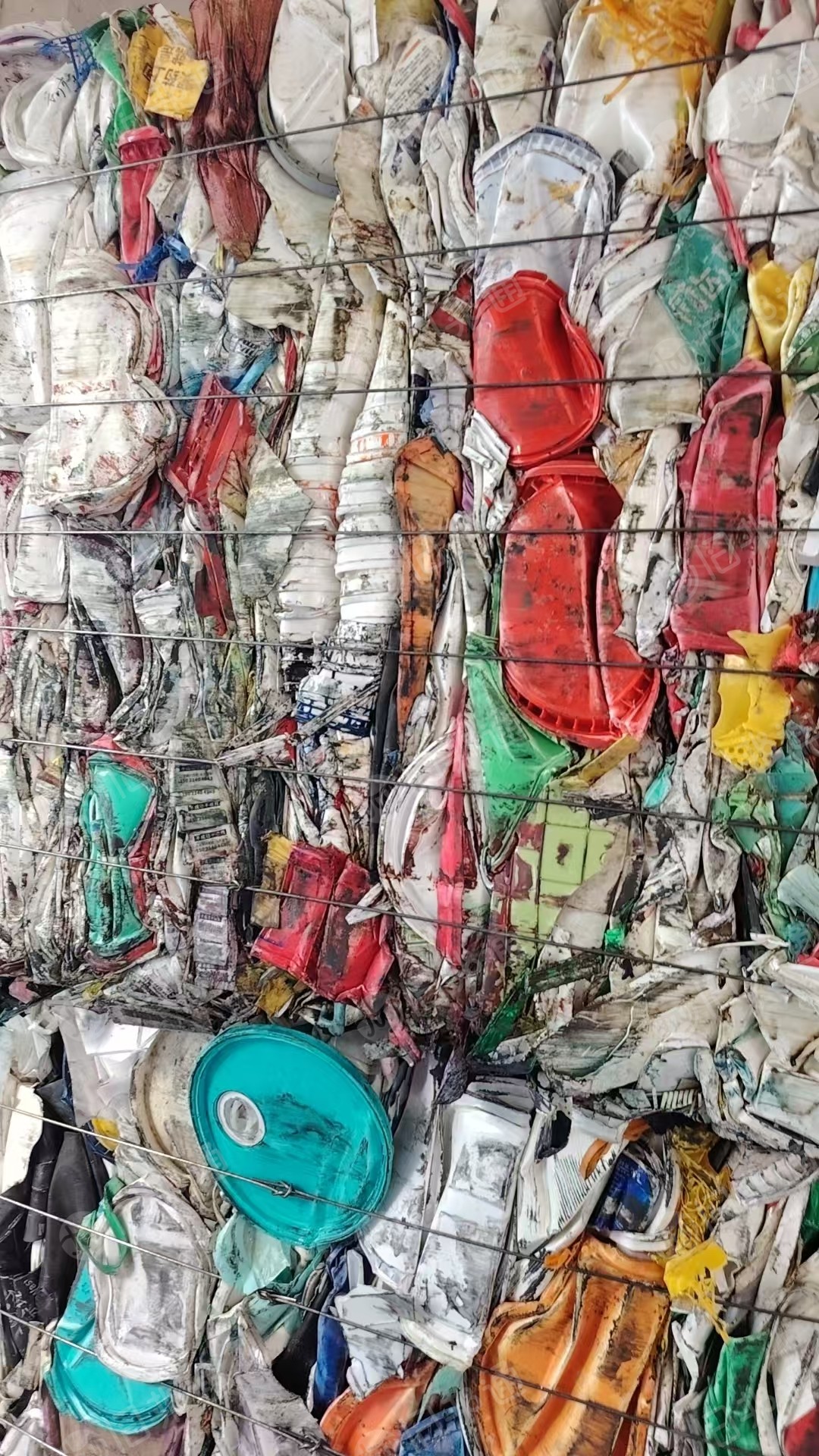 出售PP涂料桶压块，现货够挂