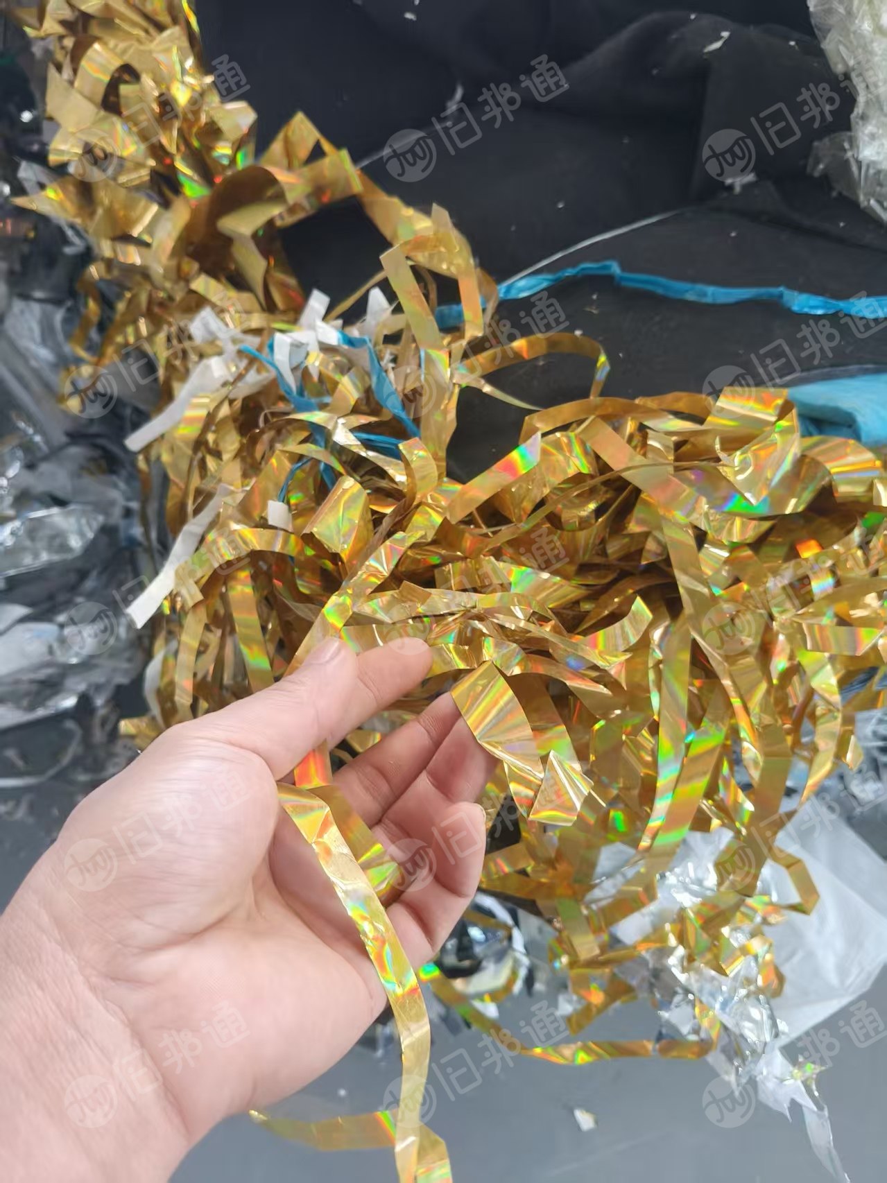 出售PVC破碎料，有杂料有白料，月供200吨左右