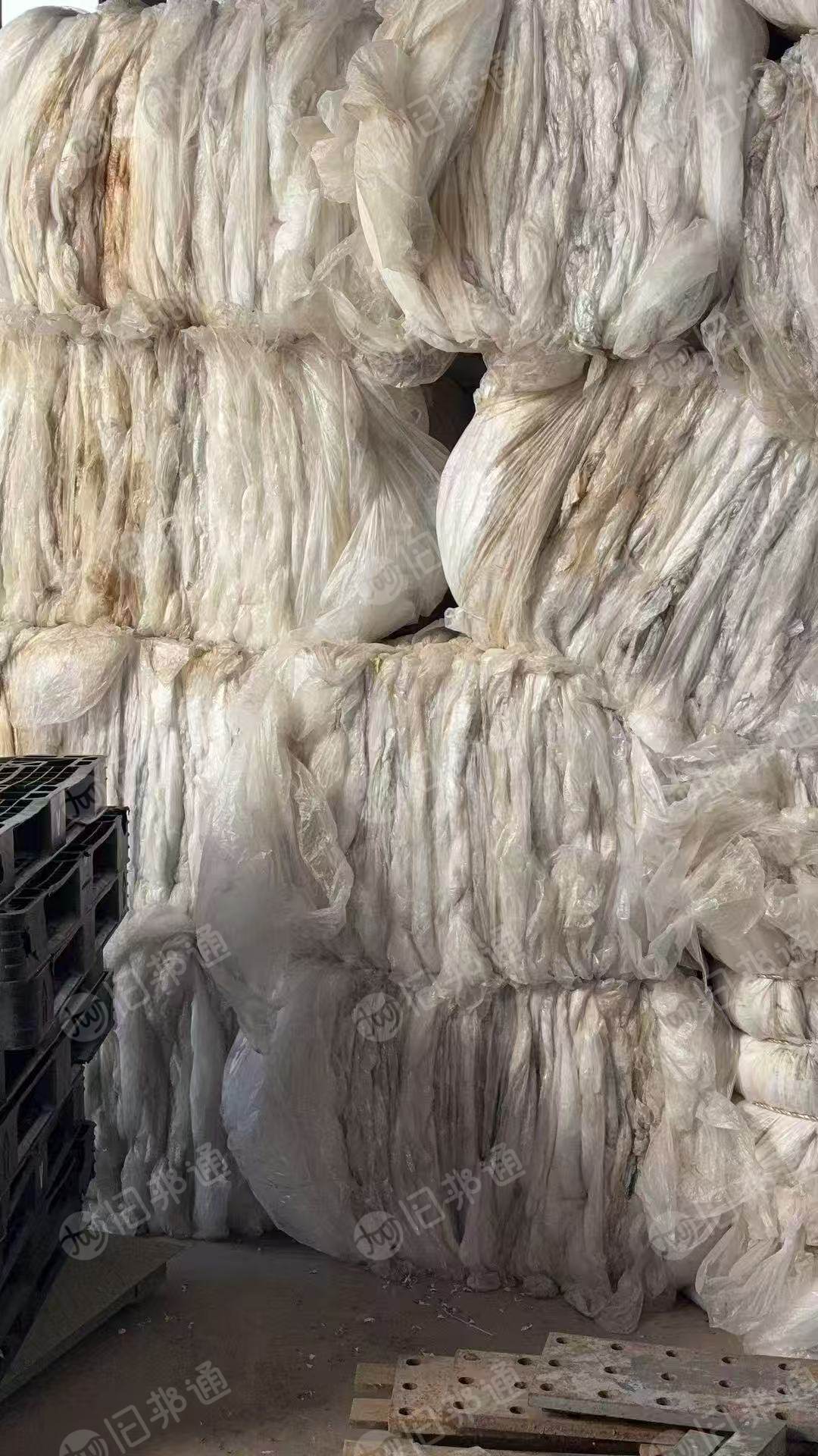 出售饮料厂下来的PE膜，高低压混打的，现货40多吨