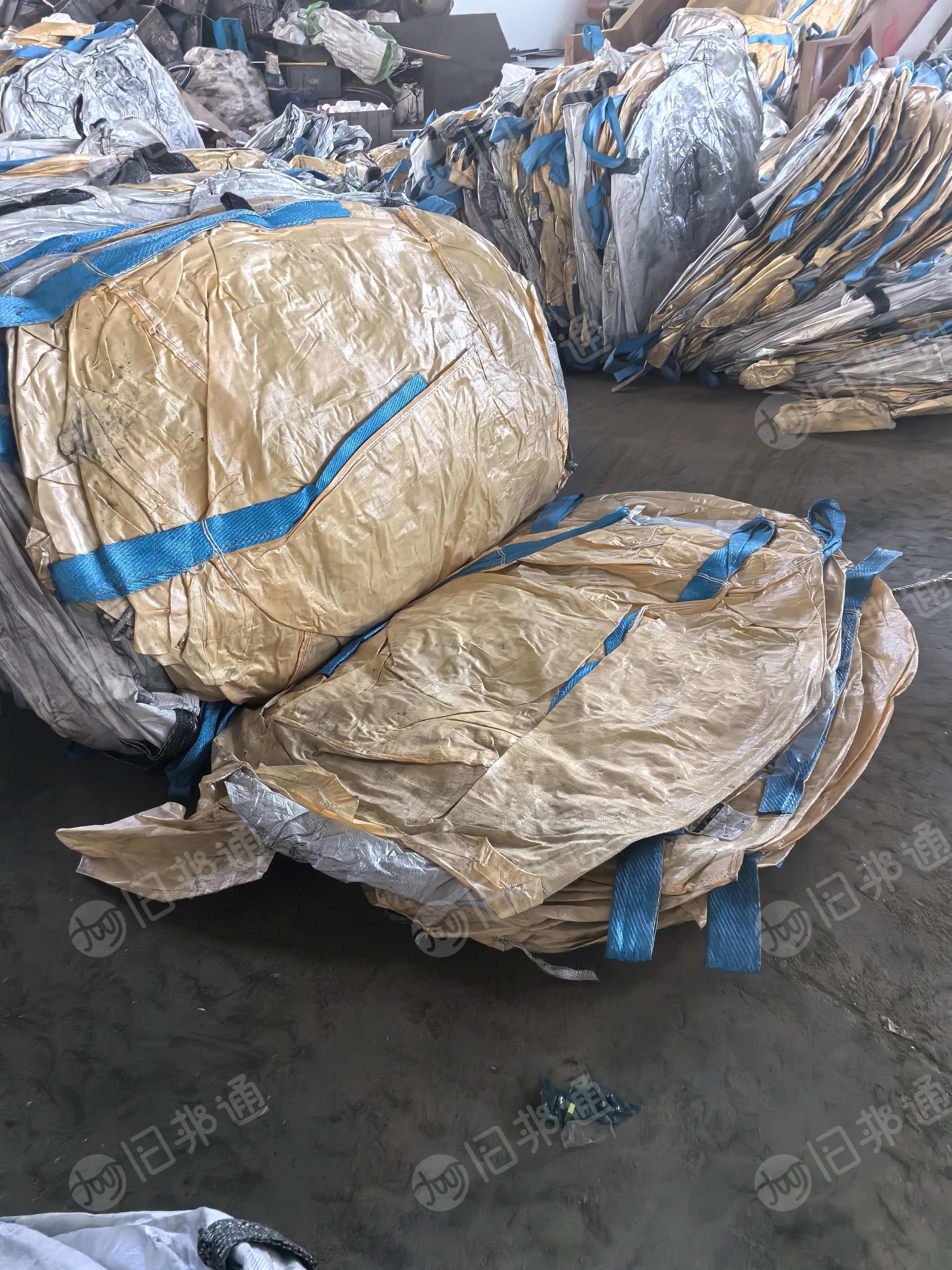 长期出售新能源吨包废料，正极负极各占一半左右