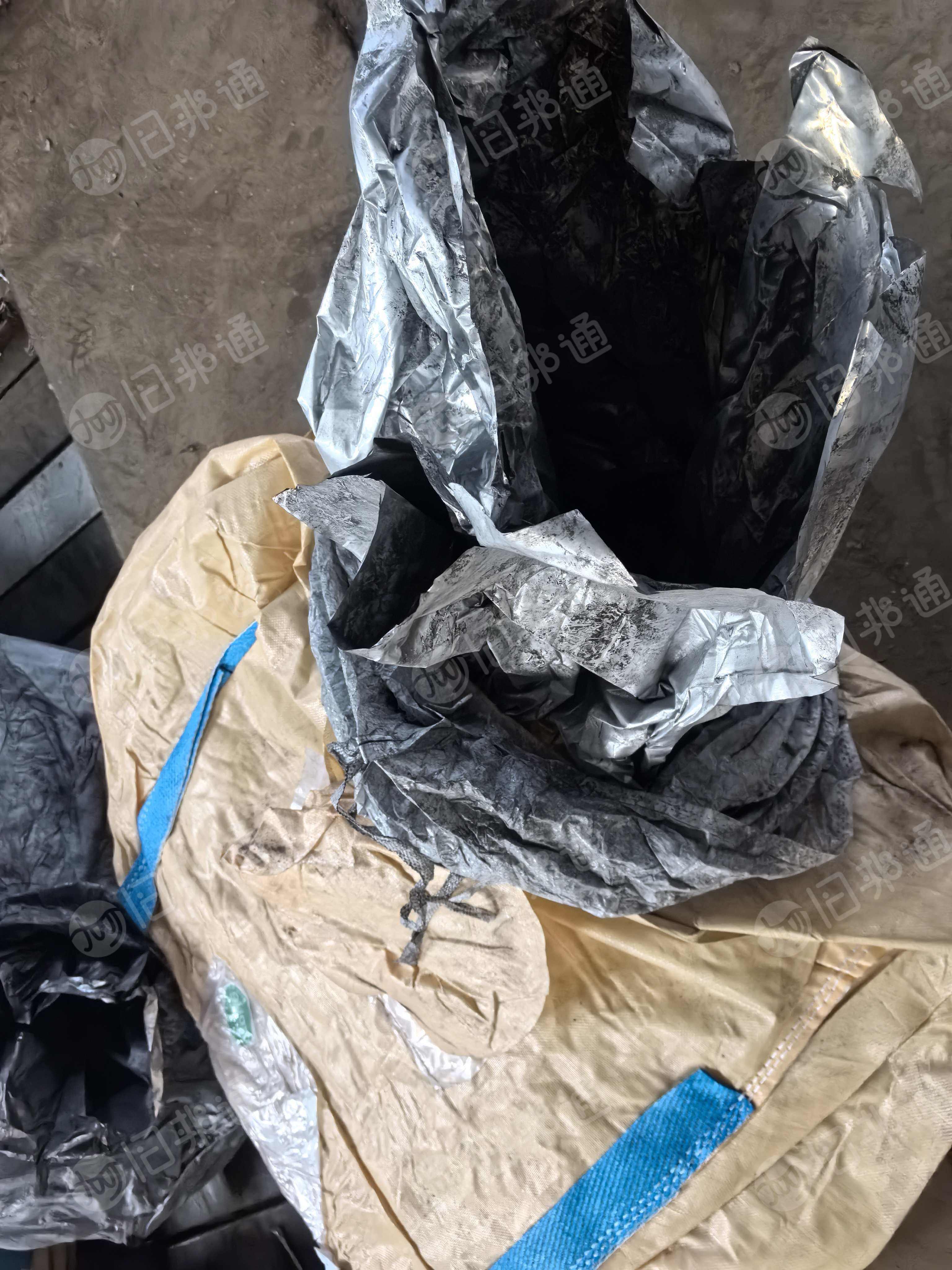 长期出售新能源吨包废料，正极负极各占一半左右