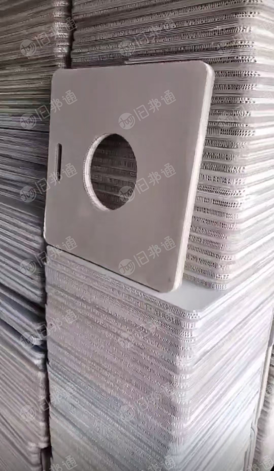 长期出售灰色的pp空心板废料