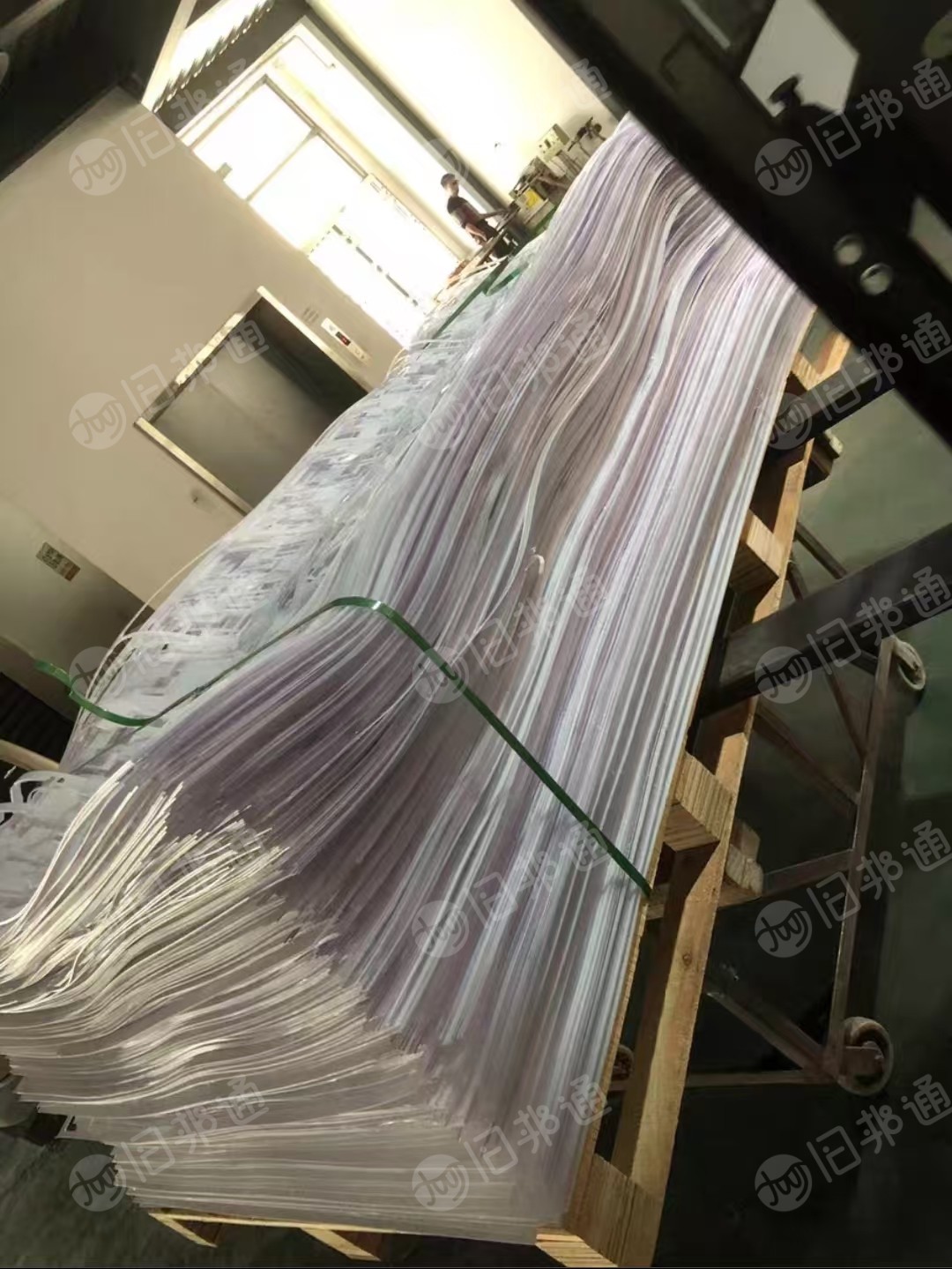 长期出售pc边角料，2面带膜