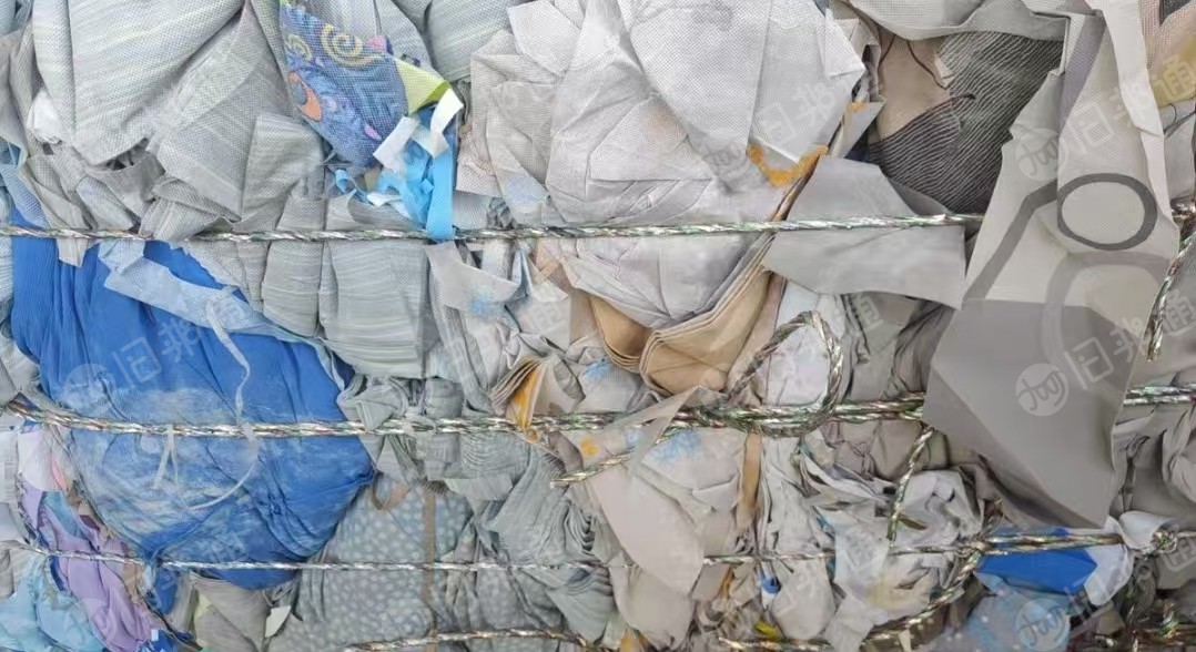 长期出售尿不湿下来的纯pp无纺布废料，现货9.6一车