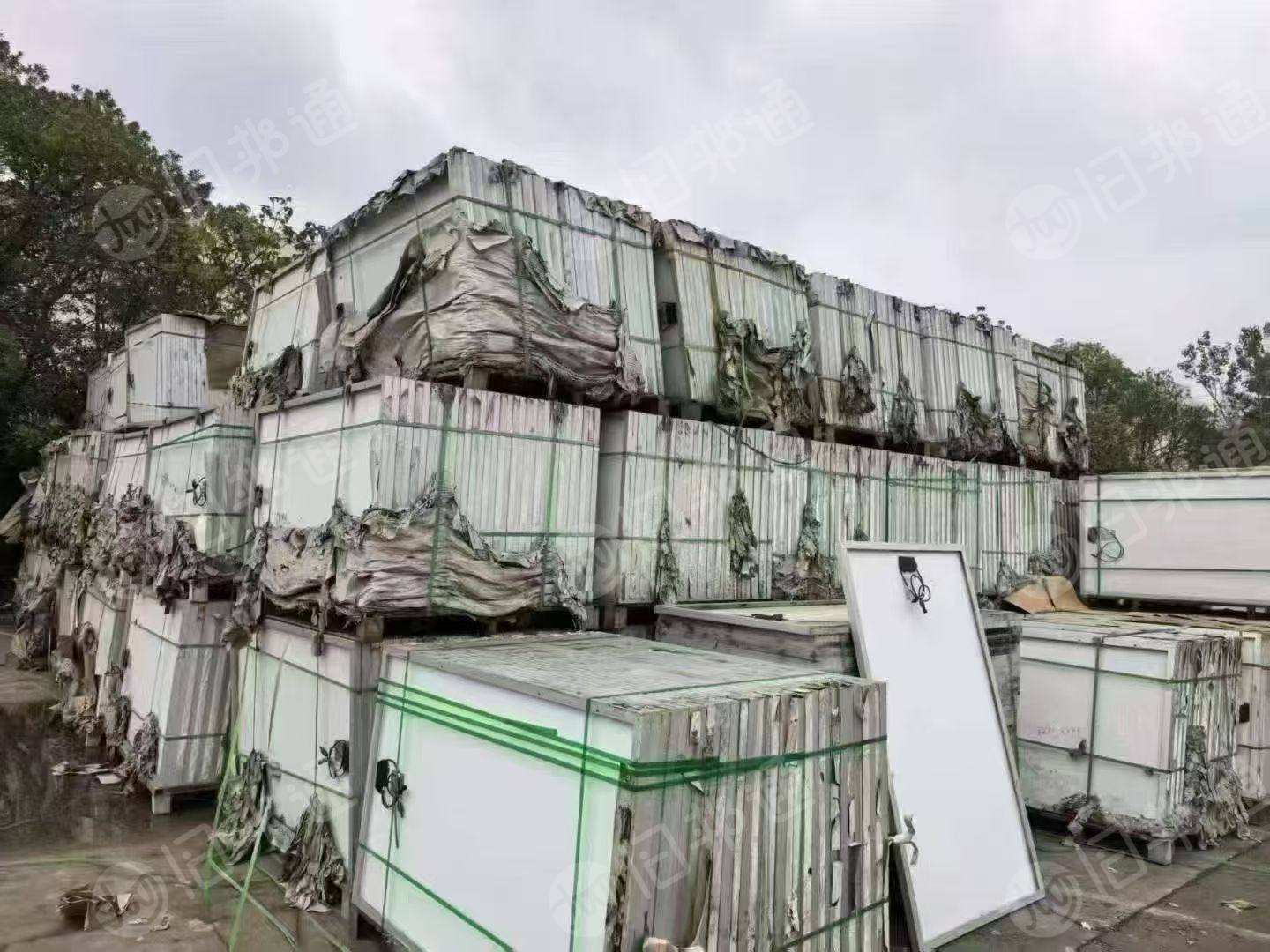 大量求购拆卸组件项目剩余组件，A级B级报废组件，逆变器，光伏组件的