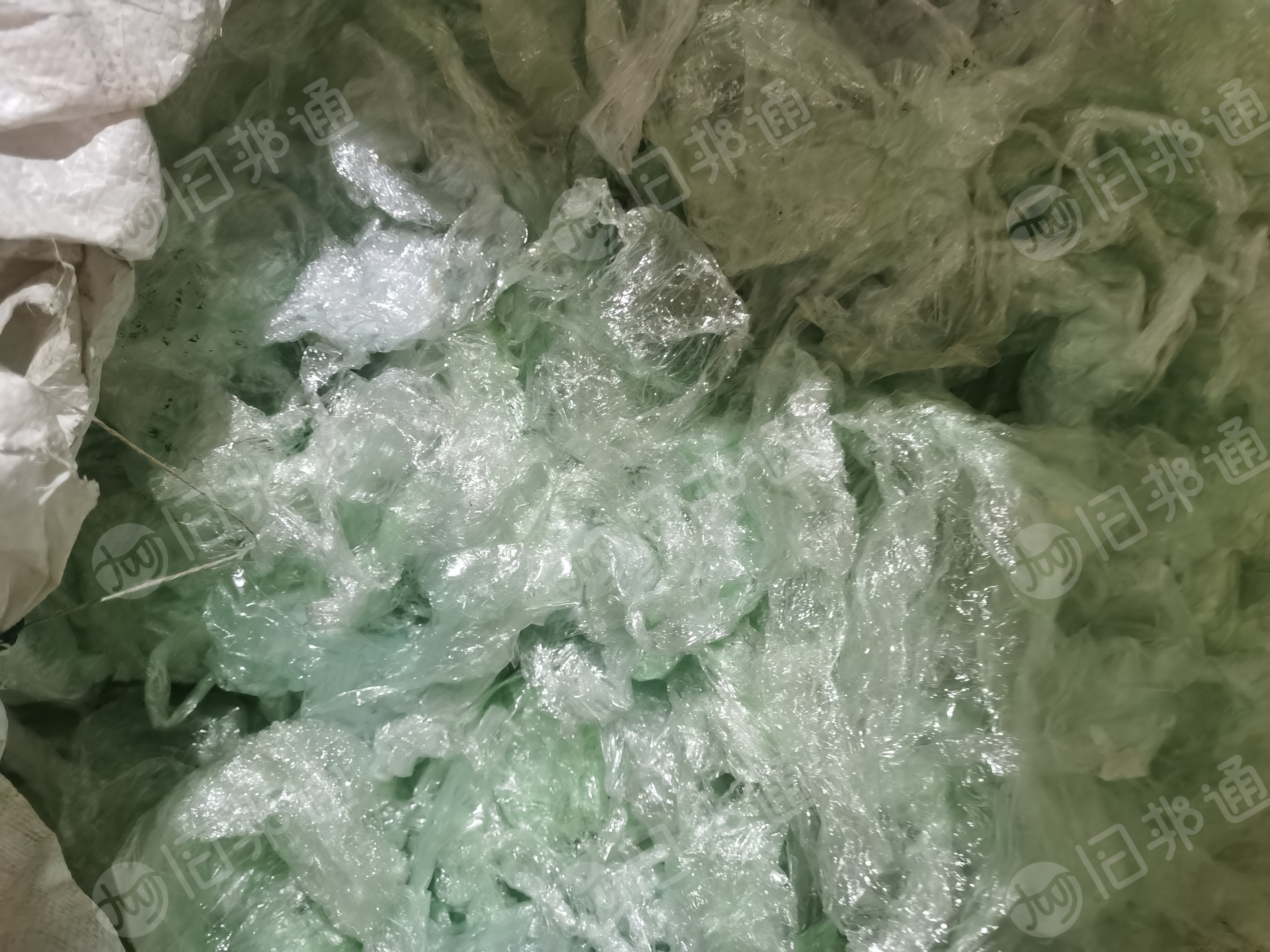 出售透明软质PVC膜，不带胶，挑干净的可以直接下机破碎用