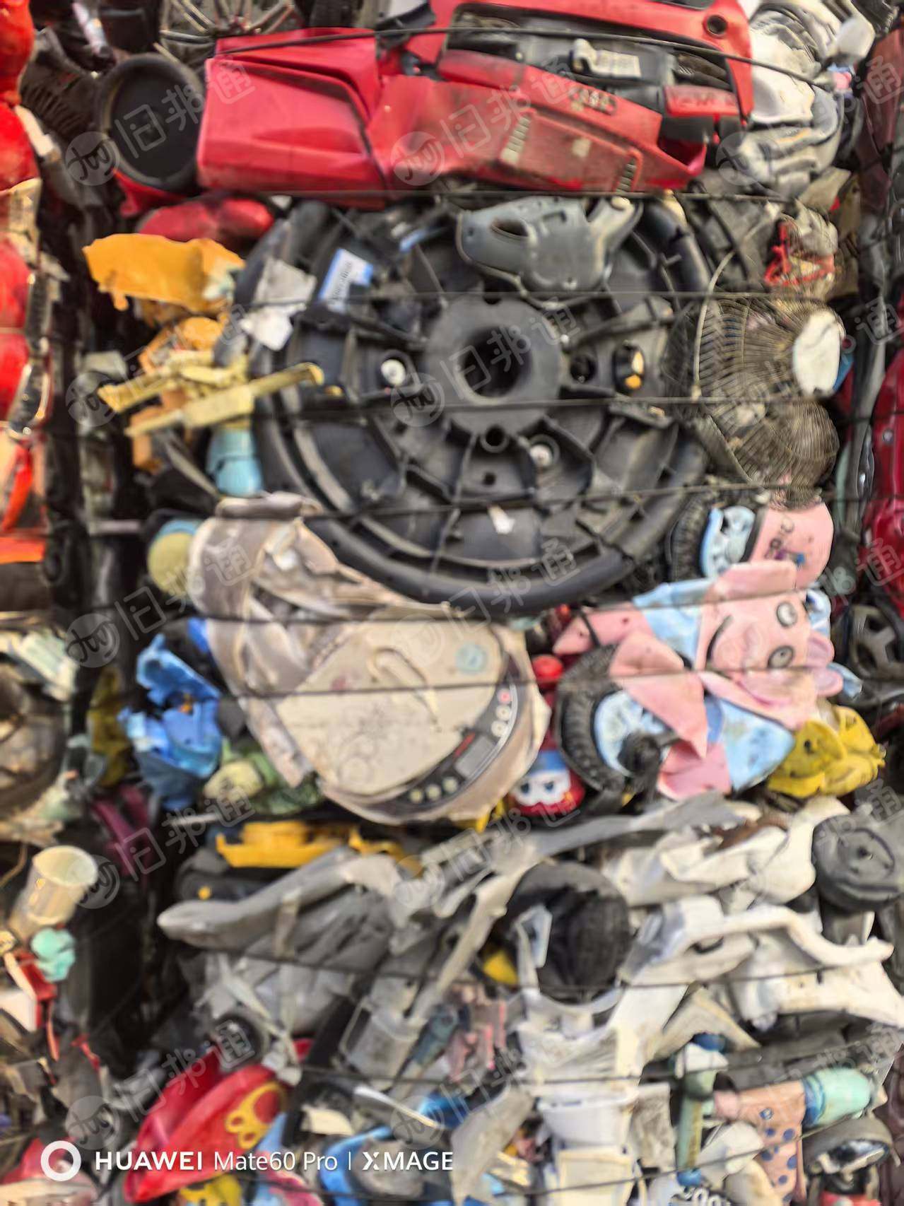 出售PP童车压块，带铁的，现货18吨左右