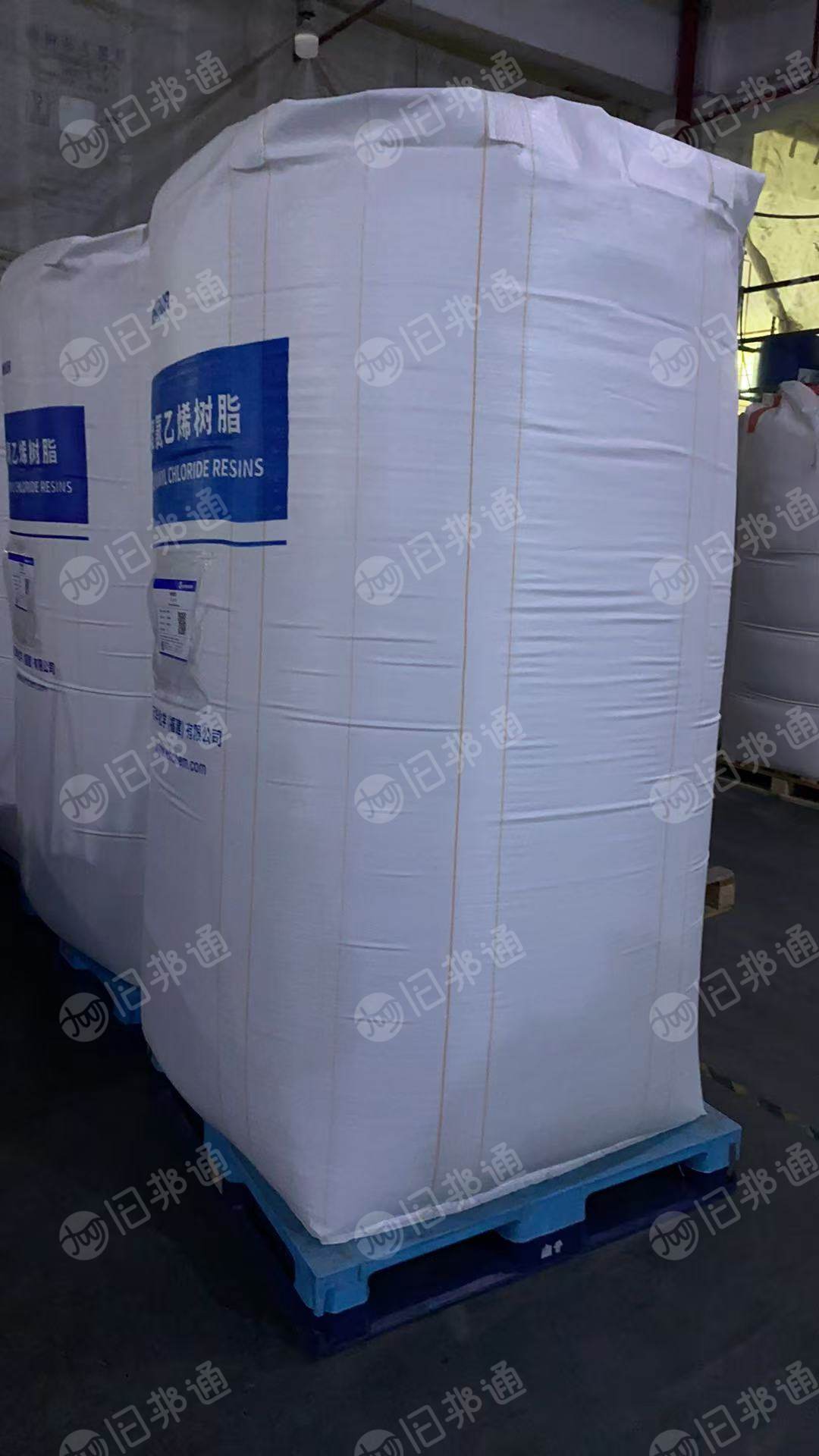 出售二手吨包，里面有一点点粉末，有一条胶带，每个月130/140条，能装1.2吨的货，中5/6斤一个