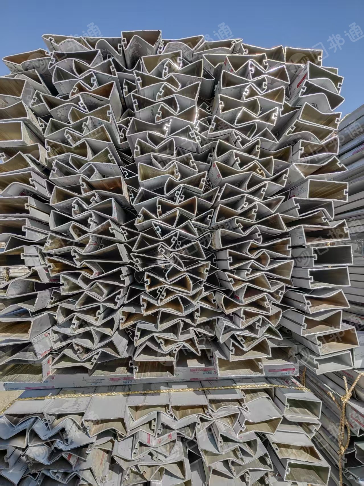 出售铝合金废料，现货30多吨