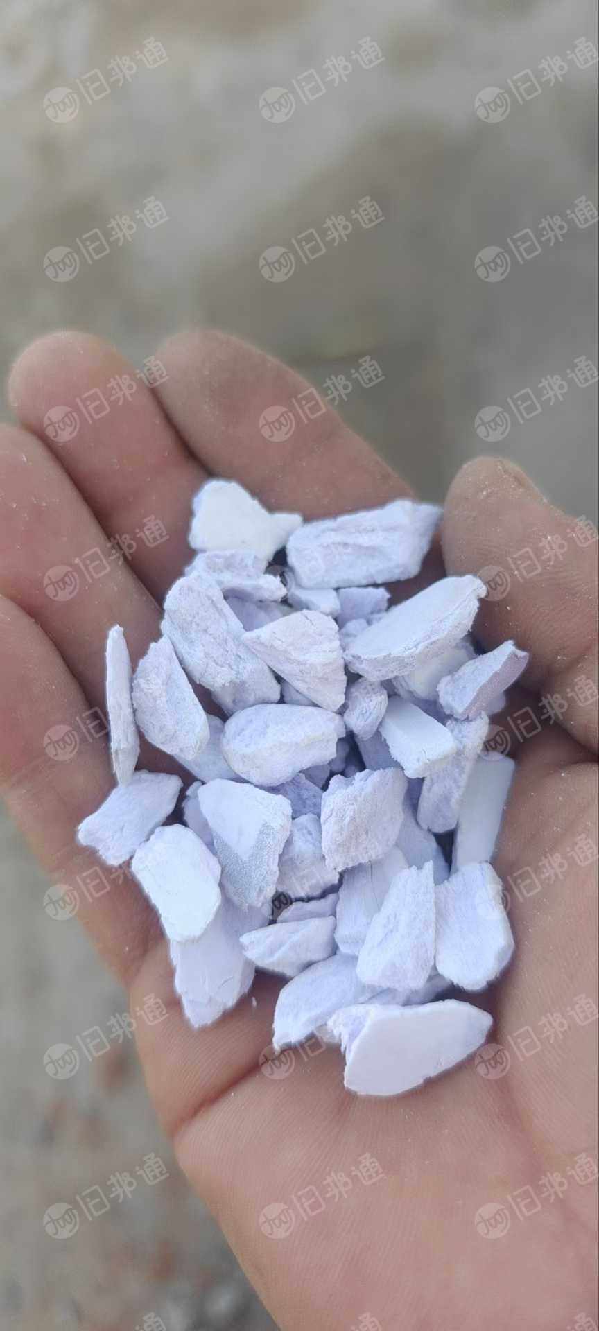 出售硬质PVC破碎料，二级塑钢、墙板、扣板破碎料，发泡板破碎料，月供200吨