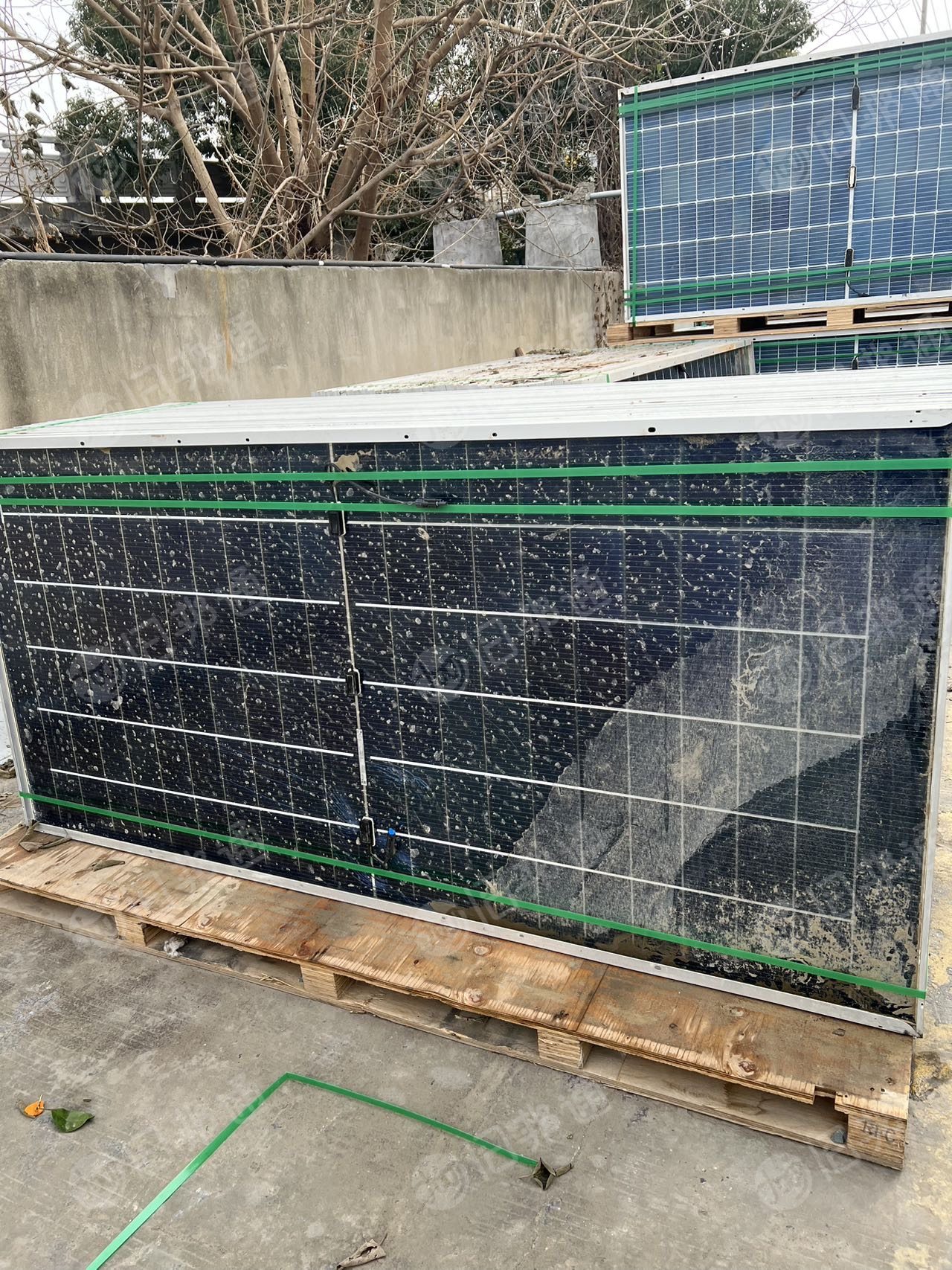 常年求购二手拆卸光伏板，带铝边框的