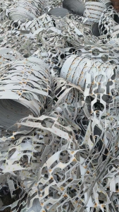 出售pet复合pvc边料，现货6*8一车