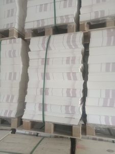 出售平张错版卡纸，克重250克