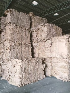 长期出售本色光伏纸废料