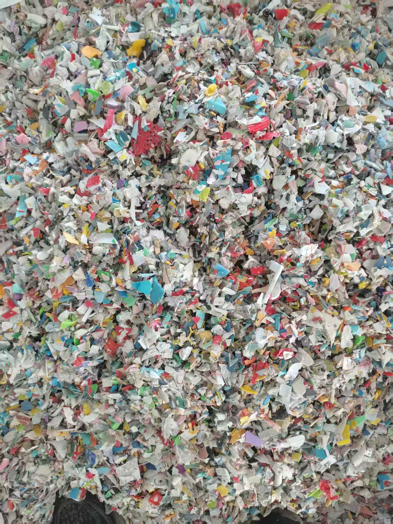 出售清水沉底花丙破碎料，现货100吨