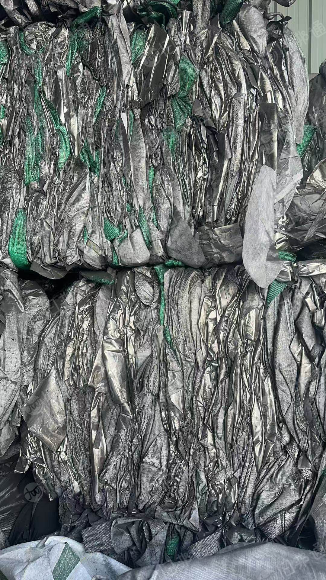 出售电池吨包含铝塑膜,装石墨下来的,现货9*6一车