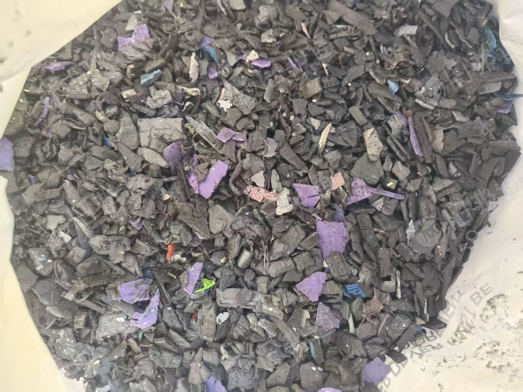 出售合金破碎料 ，汽车料破碎下来的，不阻燃，现货250吨