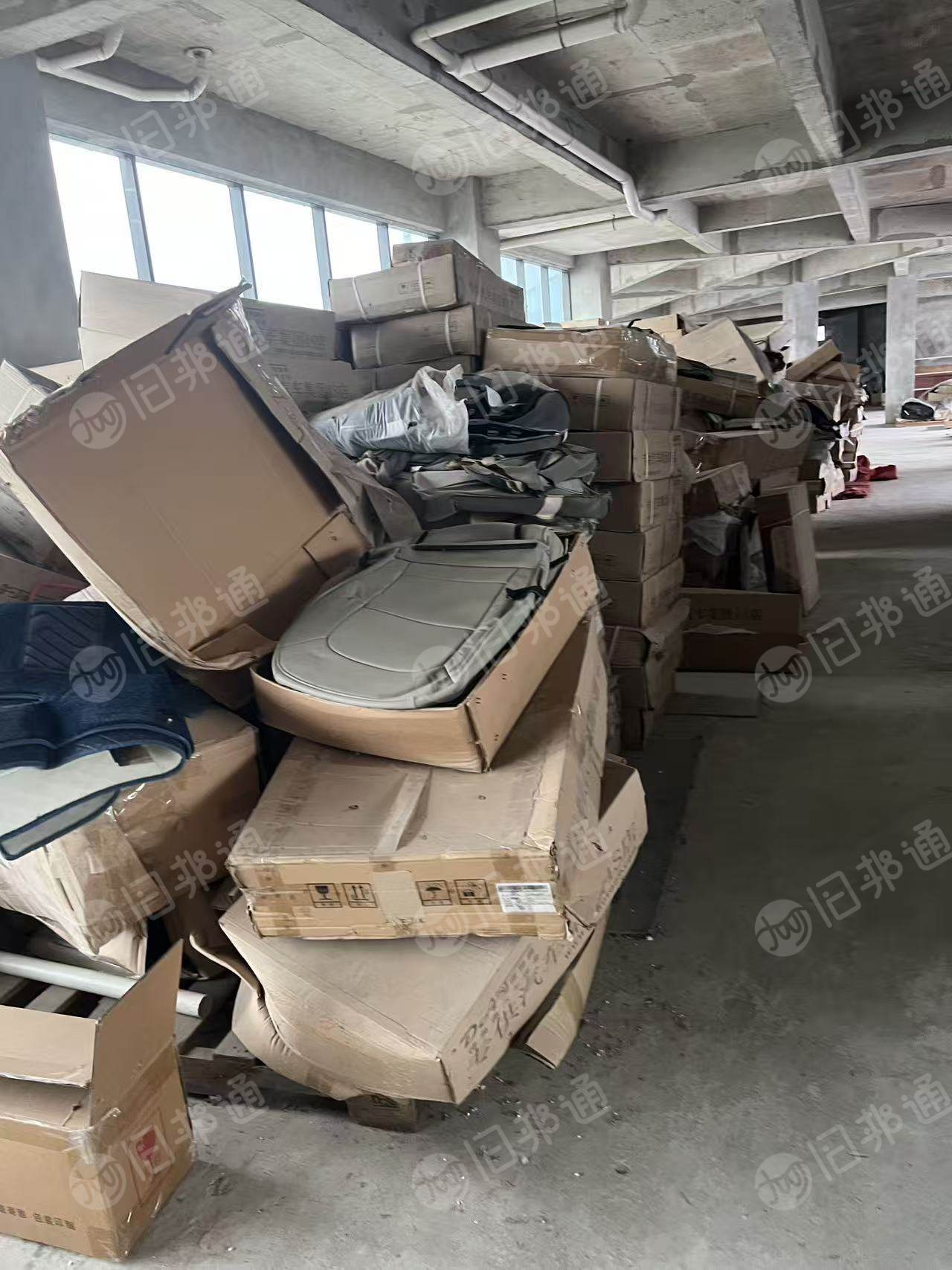 出售汽车座椅套，材质主要是:真皮 皮革 pvc，海绵 超纤