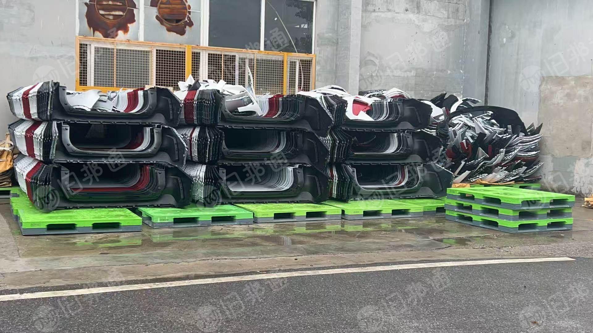 出售保险杠毛料，喷漆的，淘汰货，有3千多个，压包的