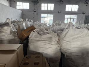 出售芳纶1313浆粕，做汽车汽车上材料下来的，现货有27吨，货在江苏无锡