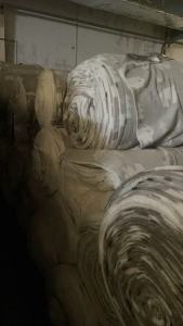 出售毛毯面料，绒布，单绒，双面绒都有，双面比较多，门幅1米到2米4都有，克重300g左右，现货20吨