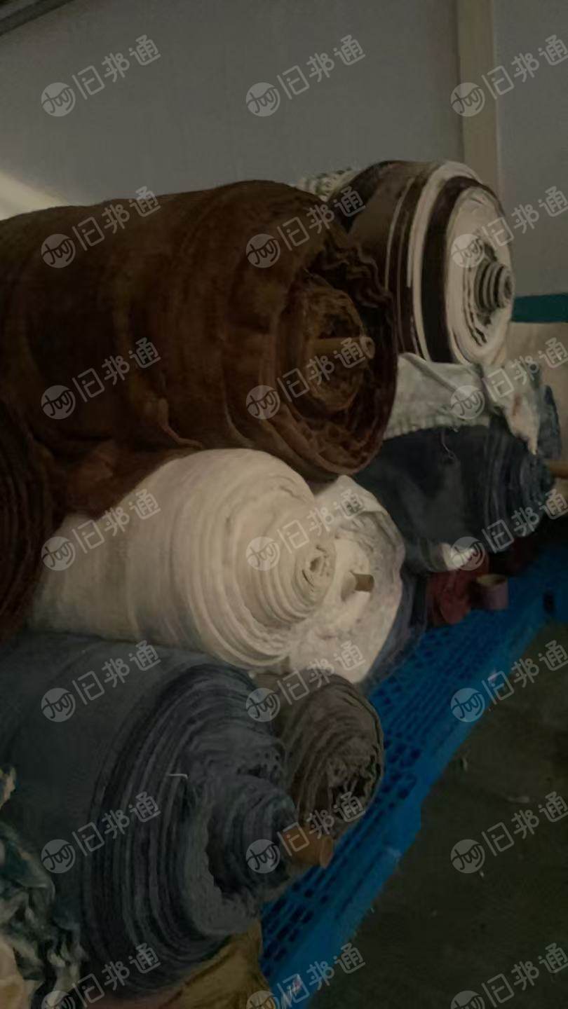 出售毛毯面料，绒布，单绒，双面绒都有，双面比较多，门幅1米到2米4都有，克重300g左右，现货20吨