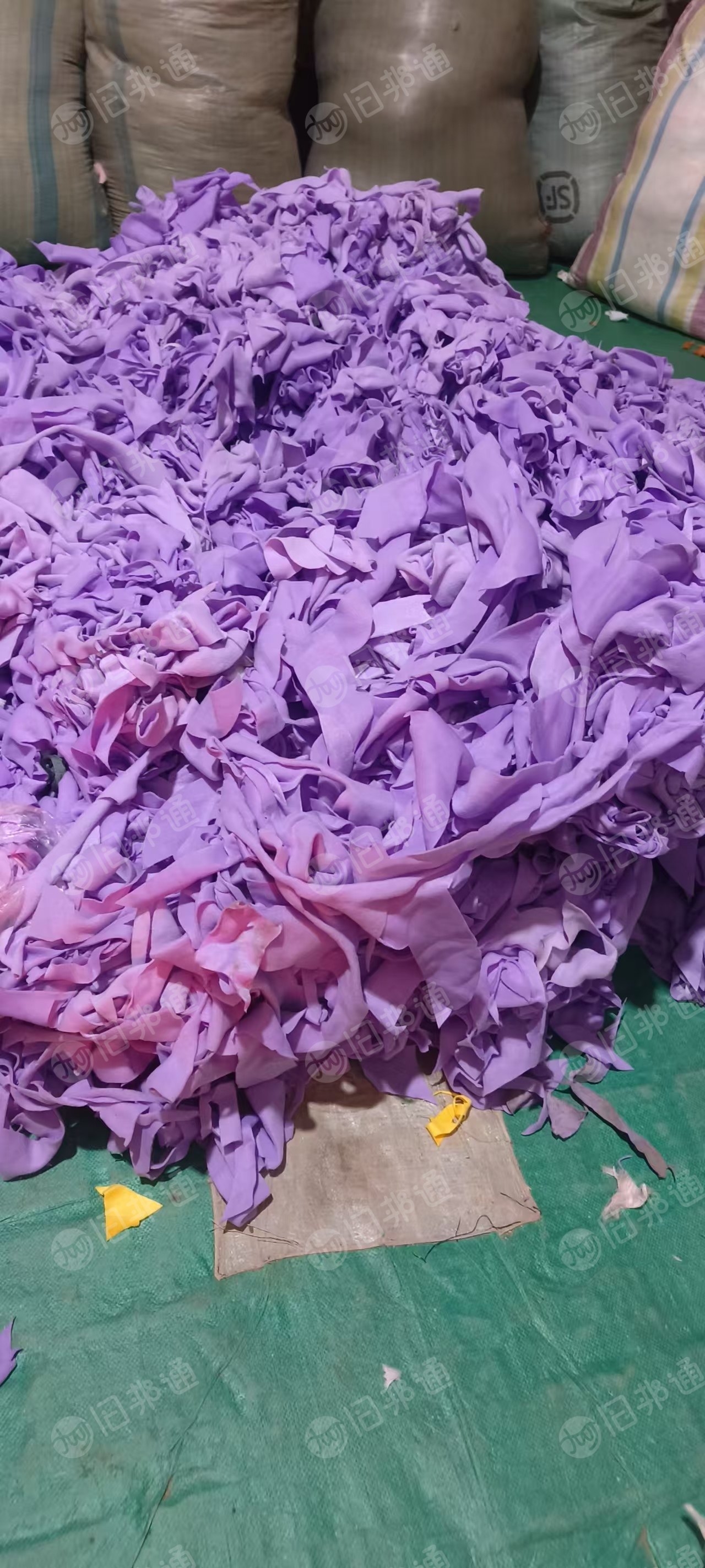 长期出售涤纶废布，毛绒废布边角料，绒布，月供有几十吨，货在河北邯郸