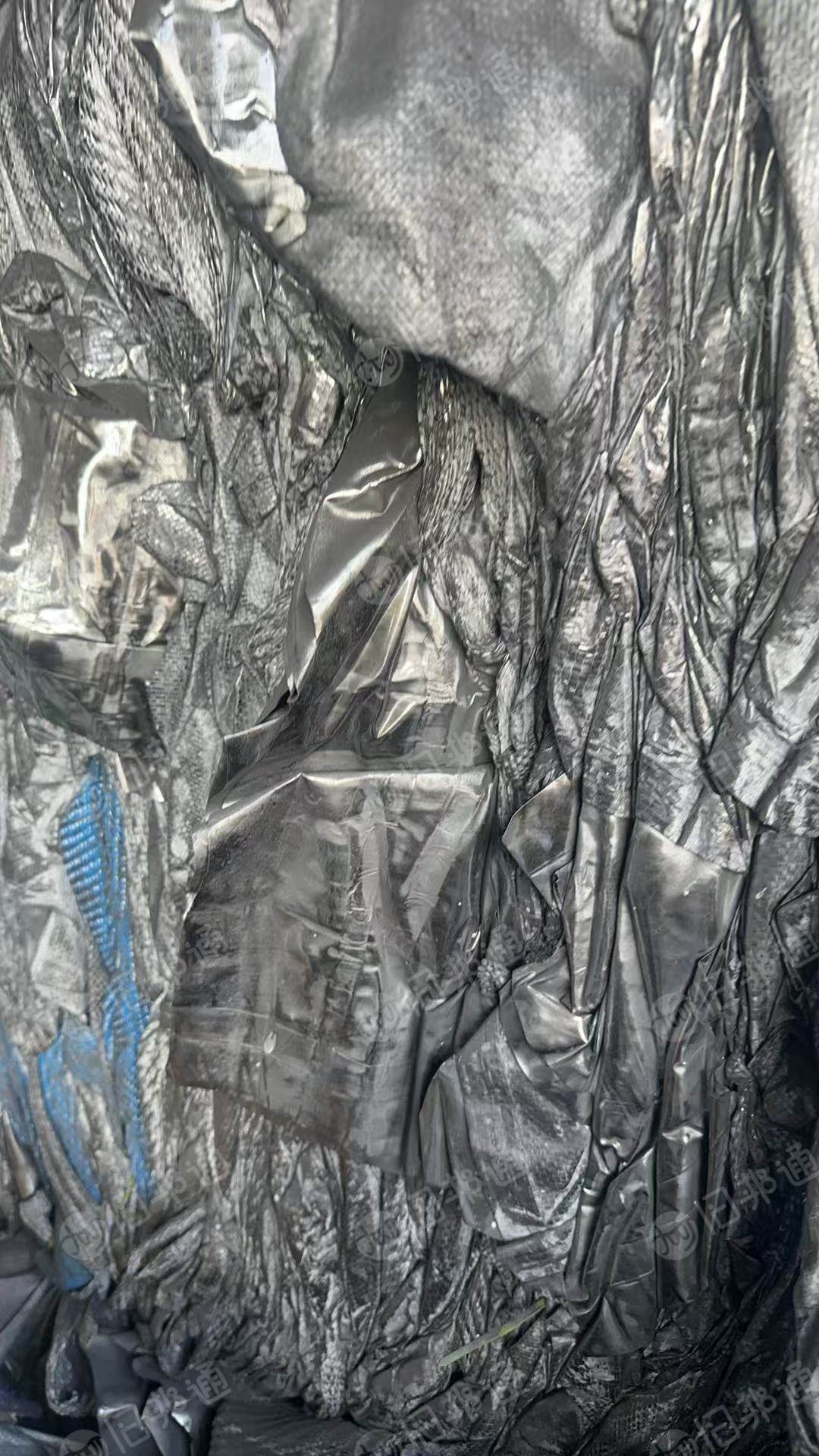 出售电池吨包含铝塑膜，装石墨下来的，现货9*6一车