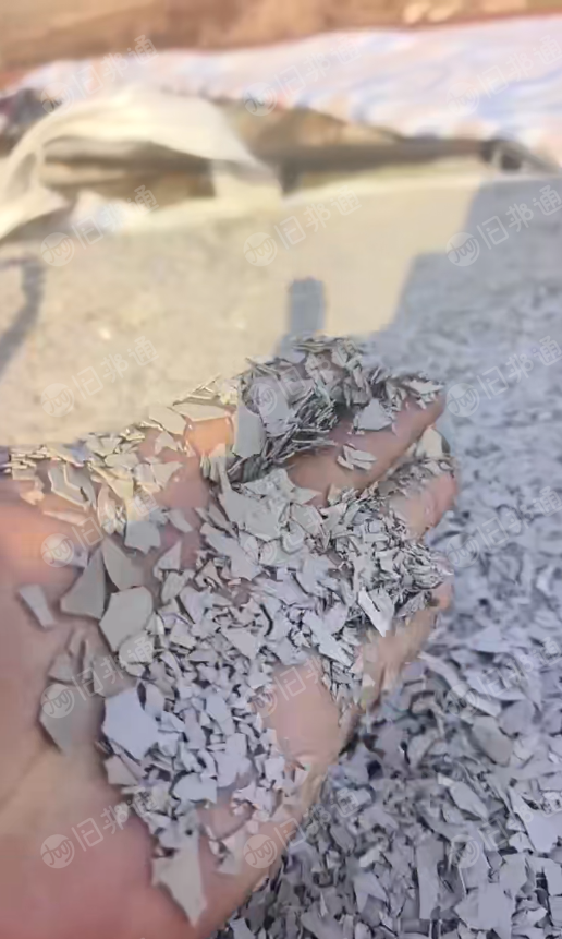 长期求购便宜的PET片破碎料，月需1000吨，要求无胶无覆膜