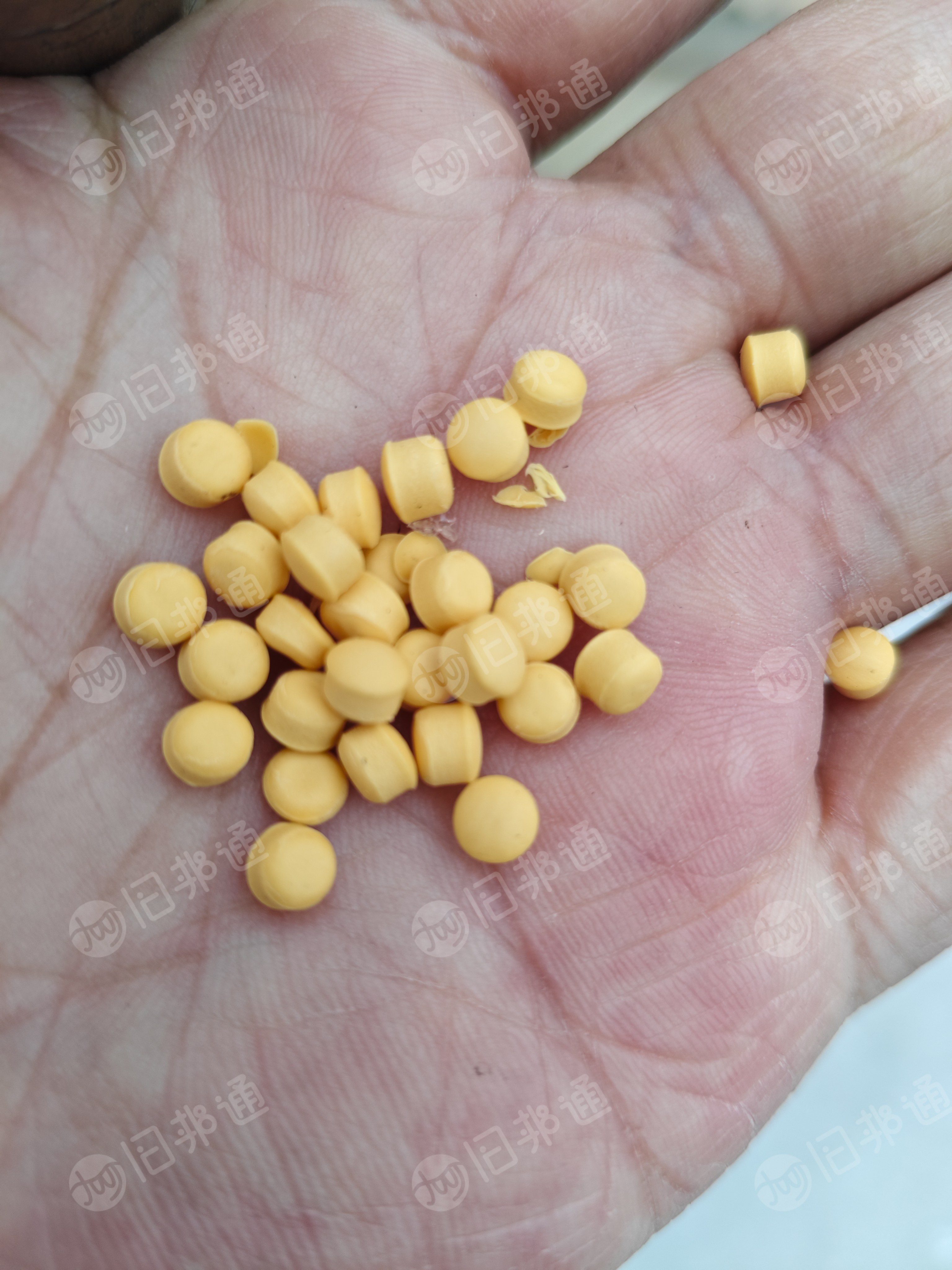 出售EVA发泡料，现货3吨