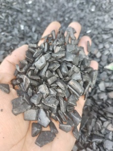 出售PC加纤破碎料，加纤10-20左右，电瓶壳破碎料，月供200吨