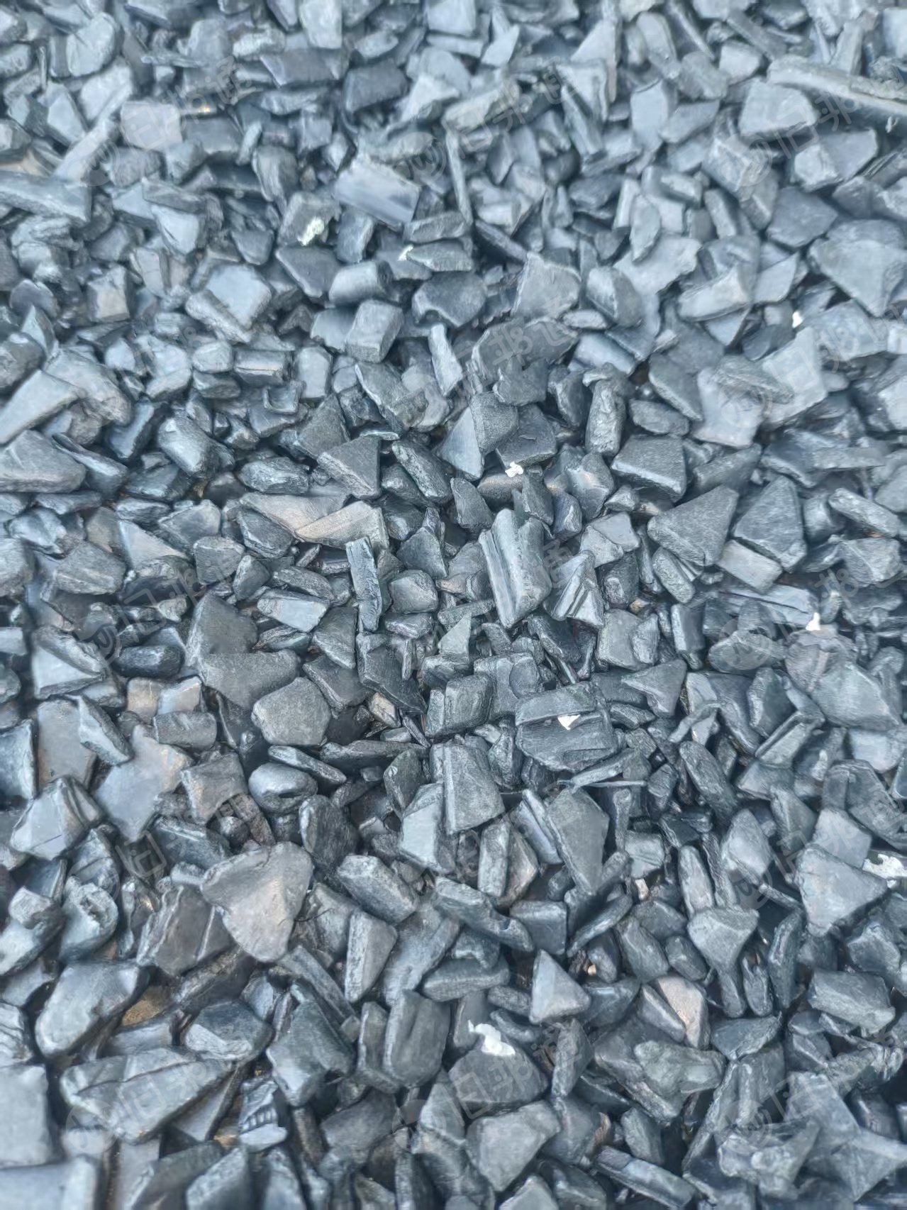 出售PC加纤破碎料，加纤10-20左右，电瓶壳破碎料，月供200吨