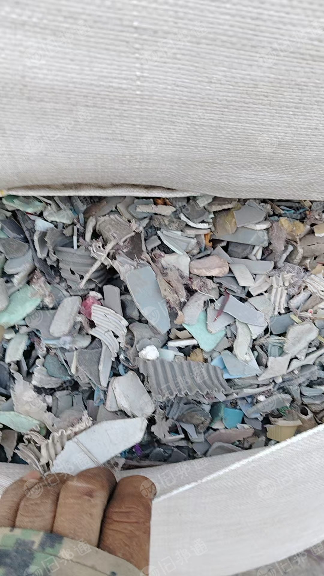 长期大量求购PP大片料，洗衣机花底座大片破碎料，洗衣机混合大片破碎料，洗衣机大白大片破碎料