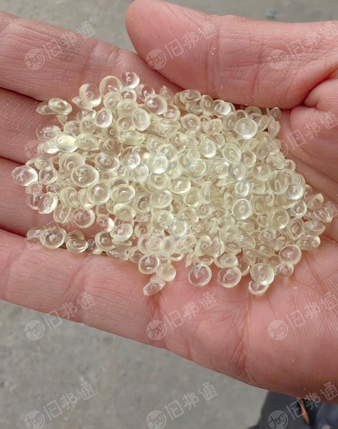 出售PMMA复PET颗粒，黄透，红透，黑色都有，台湾进口