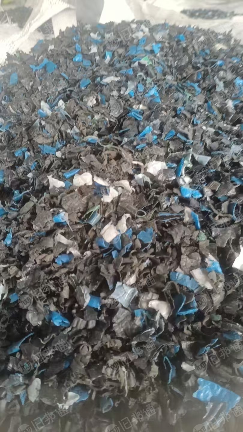 出售尼龙复合管破碎料，现货4-5吨，长期有货，月供五六十吨