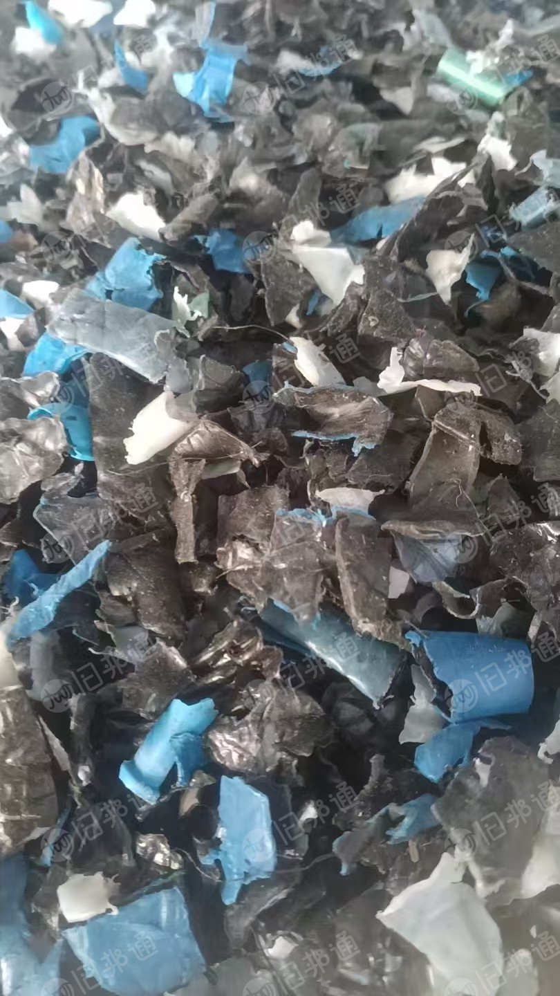 出售尼龙复合管破碎料，现货4-5吨，长期有货，月供五六十吨