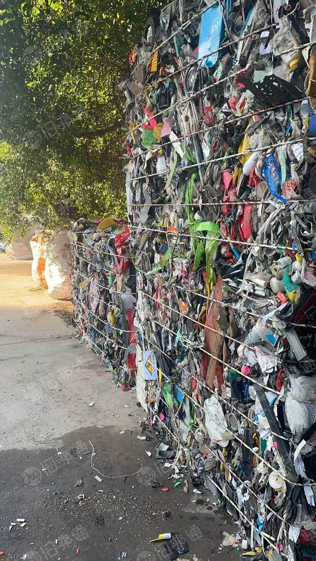 出售大小响料压块，一个月30多吨