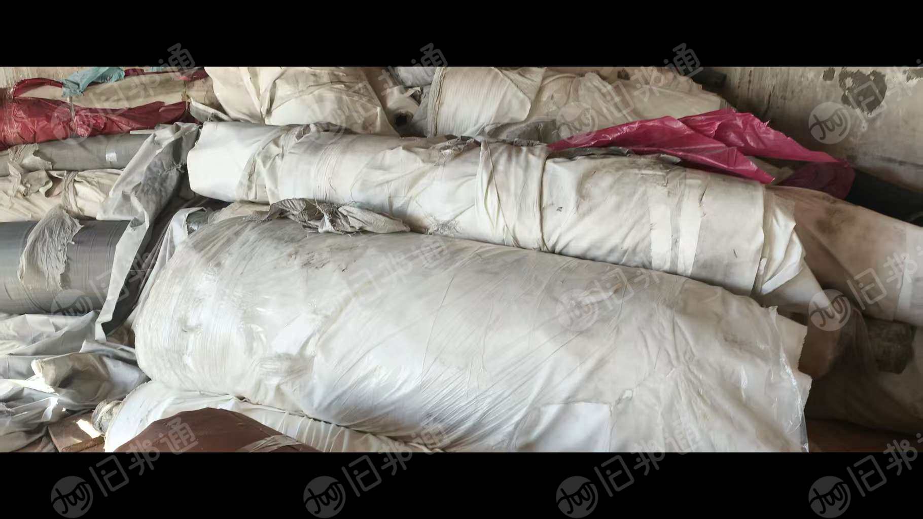 出售涤纶高强布，涤纶布，现货有15吨，货在江苏无锡