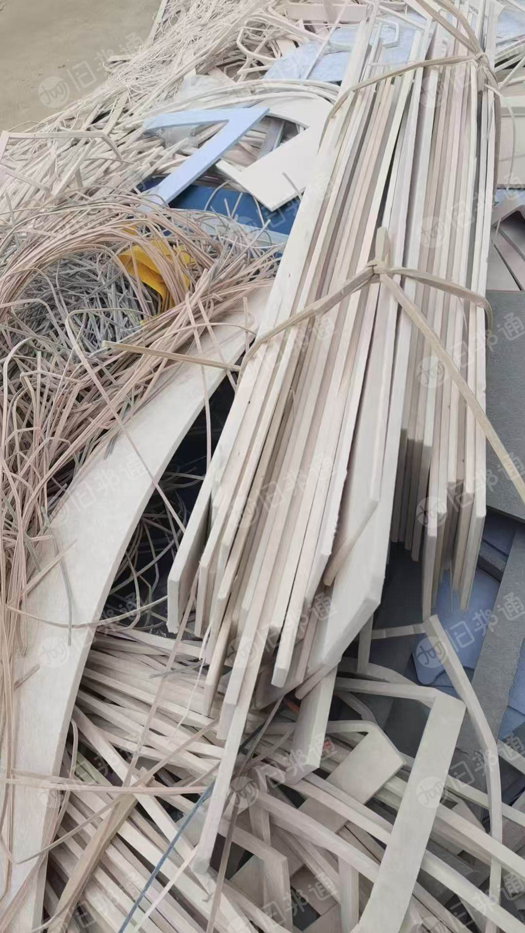 长期出售吸音棉，隔音棉边角料，月供大几十吨，货在江苏常熟