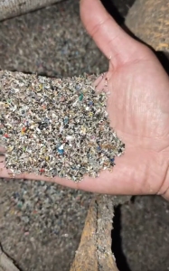 长期出售盐漂塑料粉末，现货10多吨