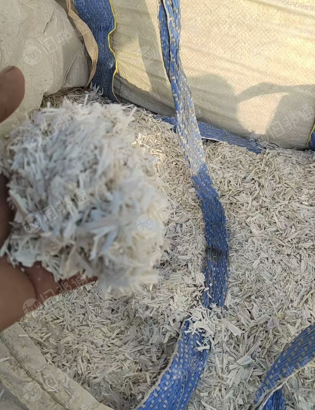 出售pp电缆填充绳破碎料，现货30吨