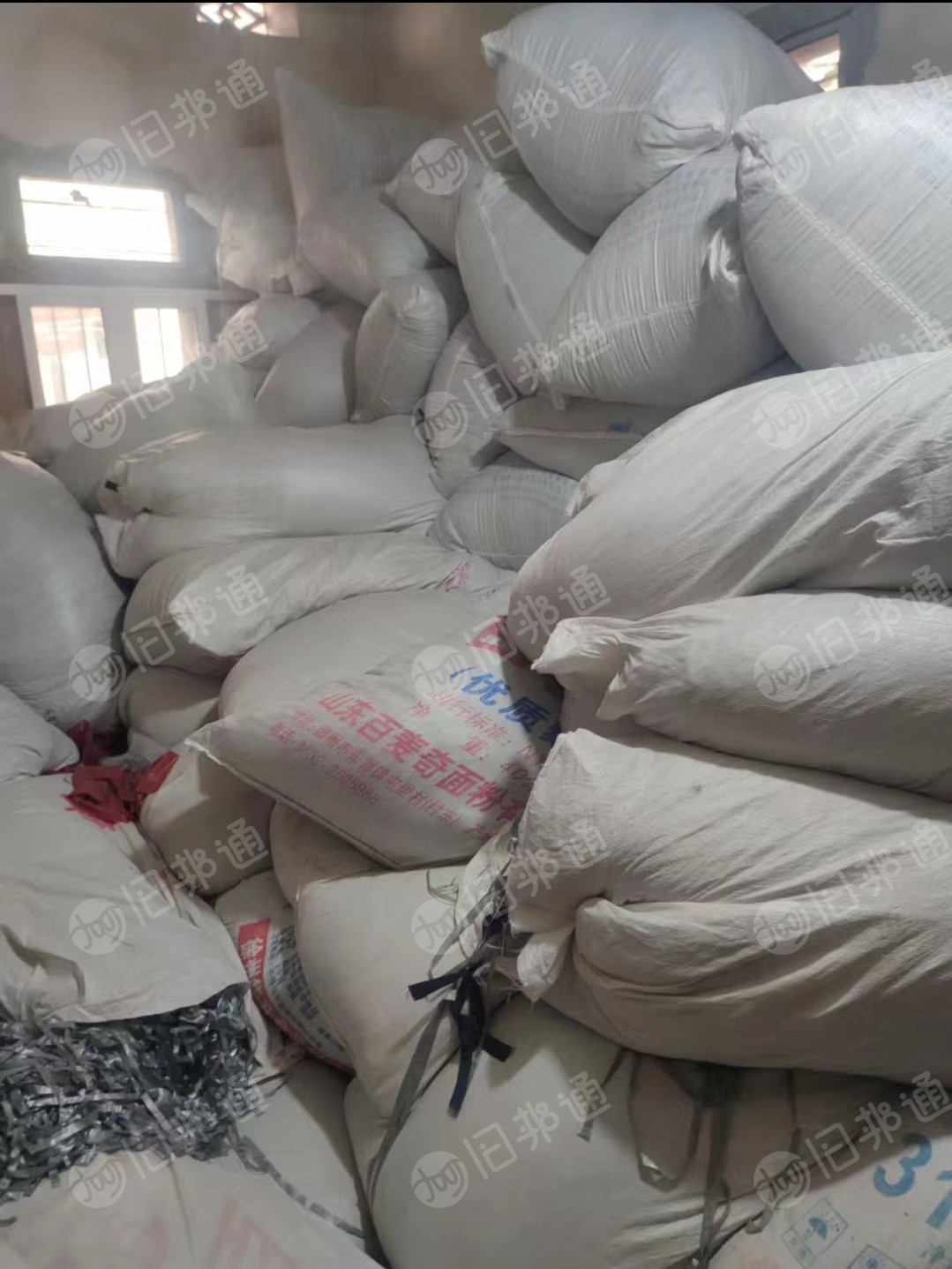 长期出售自己厂下来的pvc压延膜边角料，做包装袋下来的边料