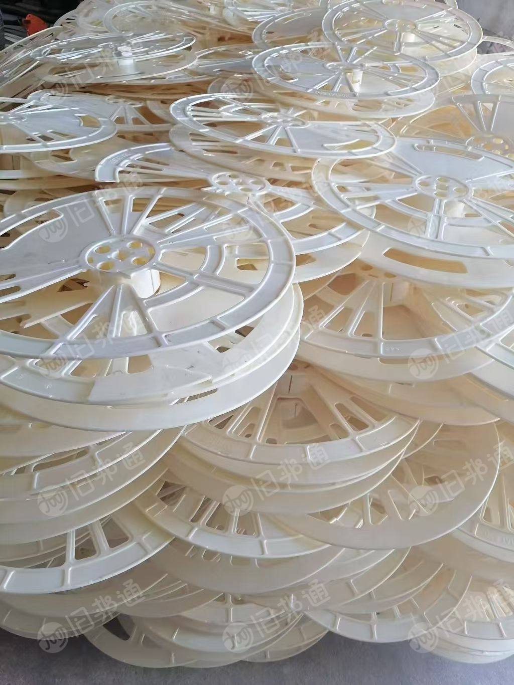 求购米黄尼龙ABS废料，需求量几十吨