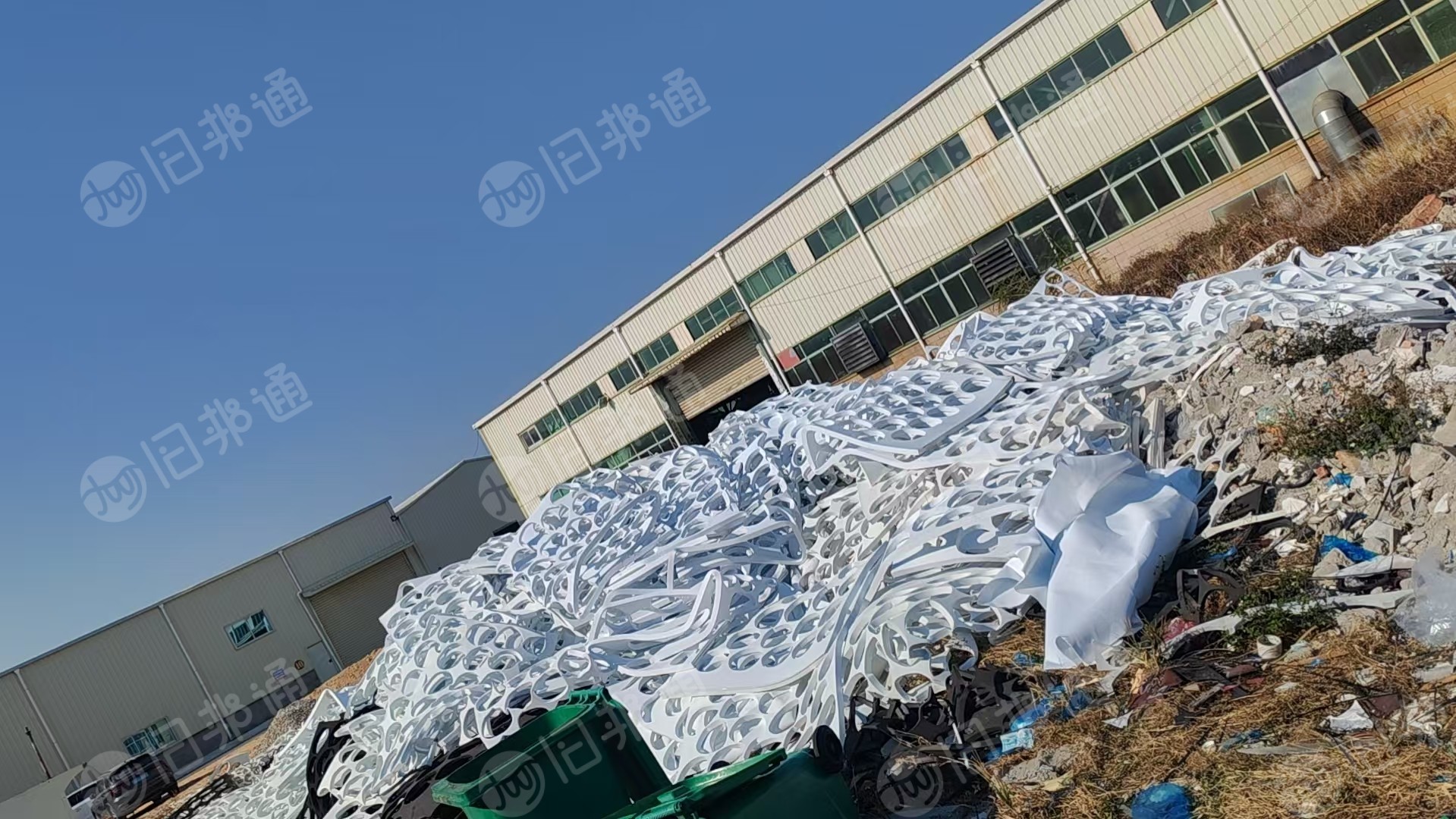 出售高弹EVA边料，白色居多，生产球拍下来的，现货！长期有货